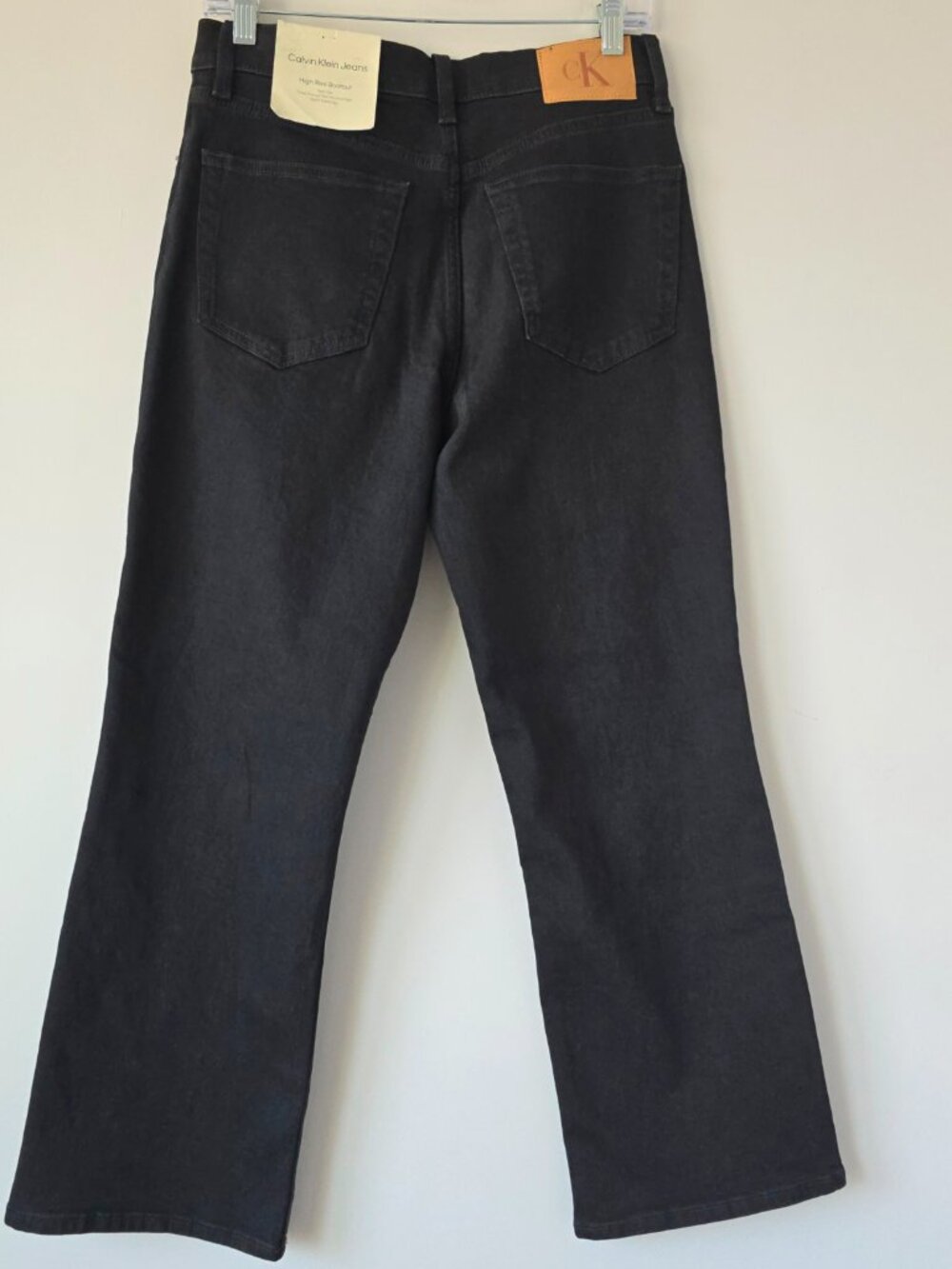 Calvin Klein High Rise Bootcut Jeans 28 Black NWT - Picture 2 of 9